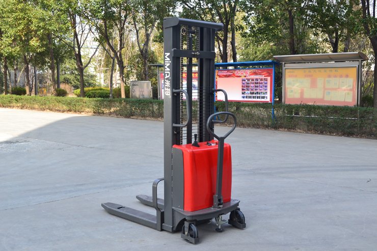 湖南榮洲機(jī)械設(shè)備有限公司,移動式升降平臺價格,湖南升降貨梯,塑料托盤批發(fā),固定式升降平臺,曲臂式升降平臺,汽車尾板,全電動叉車 湖南榮洲機(jī)械設(shè)備有限公司,移動式升降平臺價格,湖南升降貨梯,塑料托盤批發(fā),固定式升降平臺,曲臂式升降平臺,汽車尾板,全電動叉車