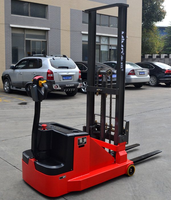 湖南榮洲機械設(shè)備有限公司,移動式升降平臺價格,湖南升降貨梯,塑料托盤批發(fā),固定式升降平臺,曲臂式升降平臺,汽車尾板,全電動叉車 湖南榮洲機械設(shè)備有限公司,移動式升降平臺價格,湖南升降貨梯,塑料托盤批發(fā),固定式升降平臺,曲臂式升降平臺,汽車尾板,全電動叉車