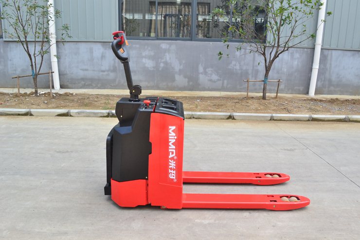 湖南榮洲機(jī)械設(shè)備有限公司,移動式升降平臺價格,湖南升降貨梯,塑料托盤批發(fā),固定式升降平臺,曲臂式升降平臺,汽車尾板,全電動叉車 湖南榮洲機(jī)械設(shè)備有限公司,移動式升降平臺價格,湖南升降貨梯,塑料托盤批發(fā),固定式升降平臺,曲臂式升降平臺,汽車尾板,全電動叉車