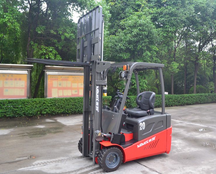 湖南榮洲機(jī)械設(shè)備有限公司,移動式升降平臺價(jià)格,湖南升降貨梯,塑料托盤批發(fā),固定式升降平臺,曲臂式升降平臺,汽車尾板,全電動叉車