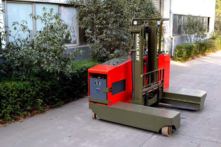 湖南榮洲機(jī)械設(shè)備有限公司,移動式升降平臺價(jià)格,湖南升降貨梯,塑料托盤批發(fā),固定式升降平臺,曲臂式升降平臺,汽車尾板,全電動叉車